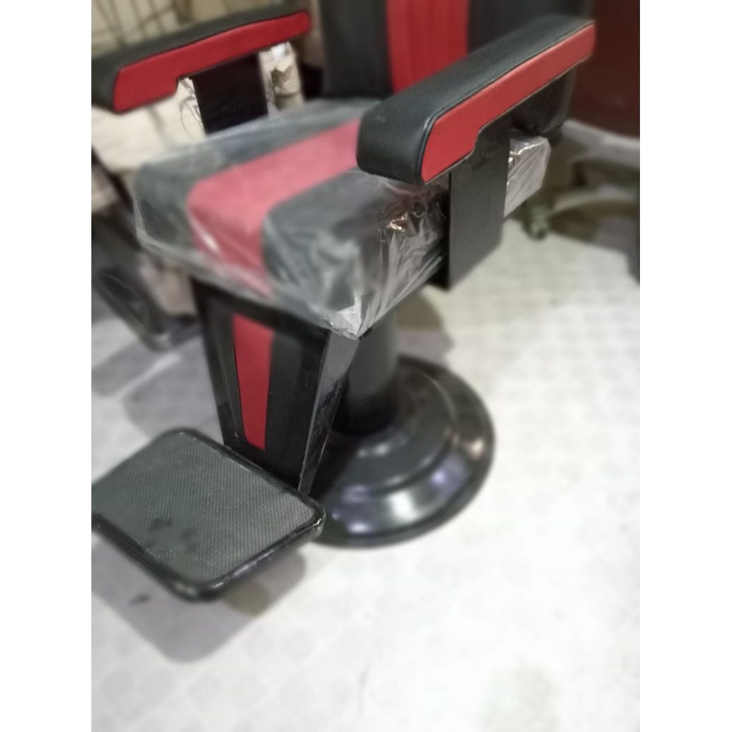 Beauty Parlour Chair Red - Black